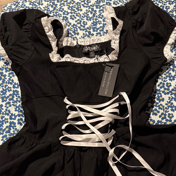 Adult’s Black and White Dress with Lace Details - Picture 3 of 4